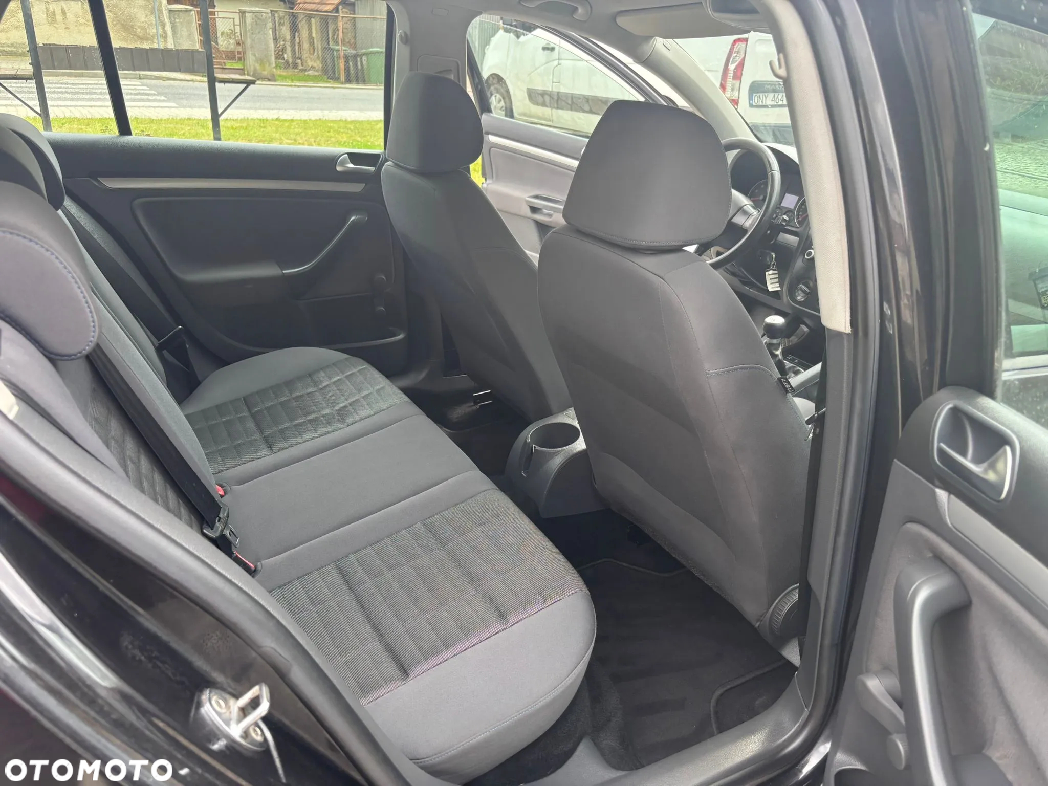 Volkswagen Golf 1.6 FSI Comfortline - 14