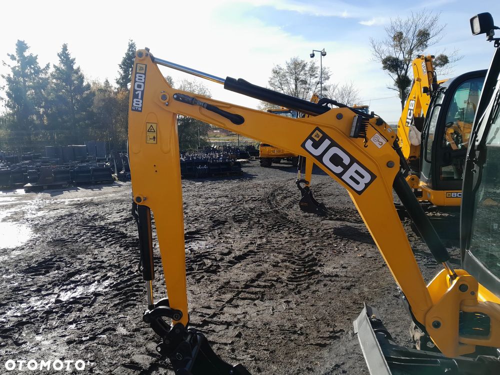 JCB 8018 - 16