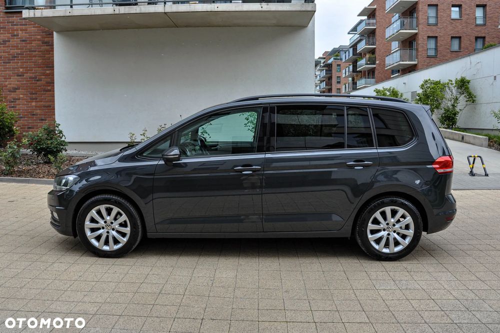 Volkswagen Touran - 2