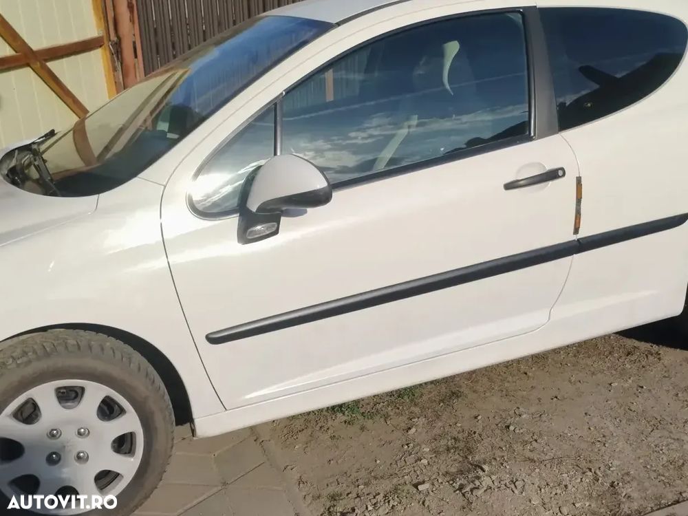 Peugeot 207 - 2