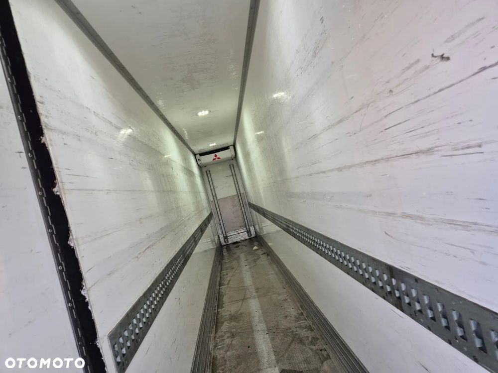 Volvo FL 240 4X2 / 18 EP / CHŁODNIA / SKAB / MITSUBISHI / 2 KOMORY / MOŻLIWOŚĆ USUNIĘCIA ŚCIANEK / 1 WŁ / NIE PICOWANY / OKAZJA! / MODEL 2017 / EURO 6 - 38