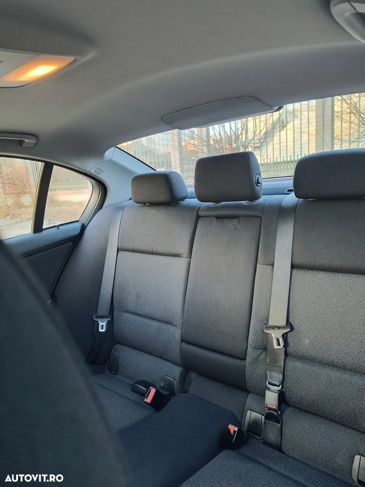BMW Seria 3 320td compact - 14