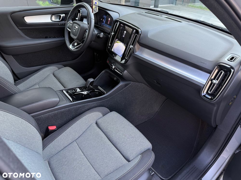 Volvo XC 40 B3 Plus Dark - 9