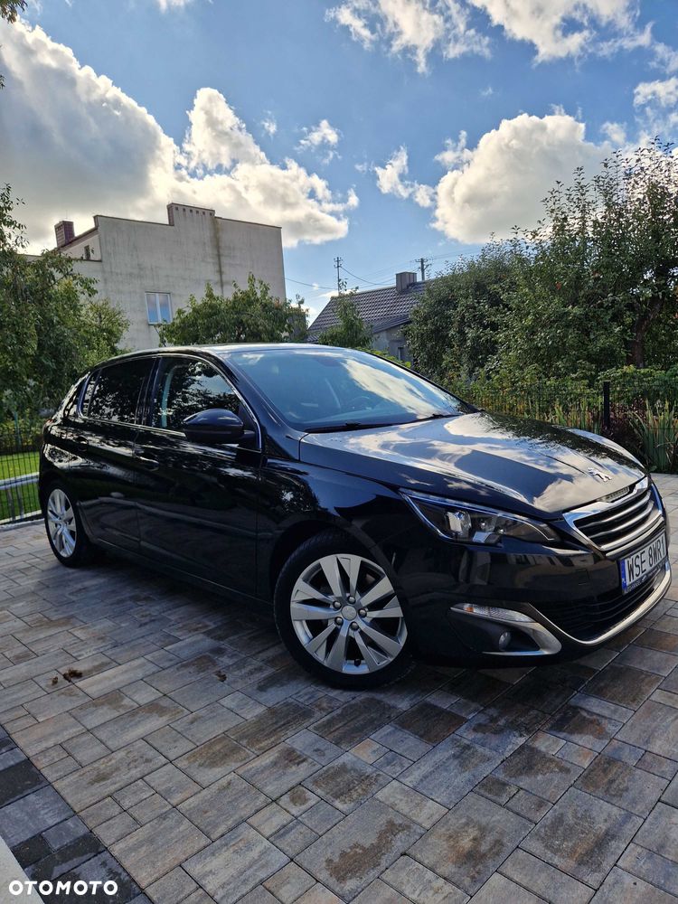 Peugeot 308 - 1