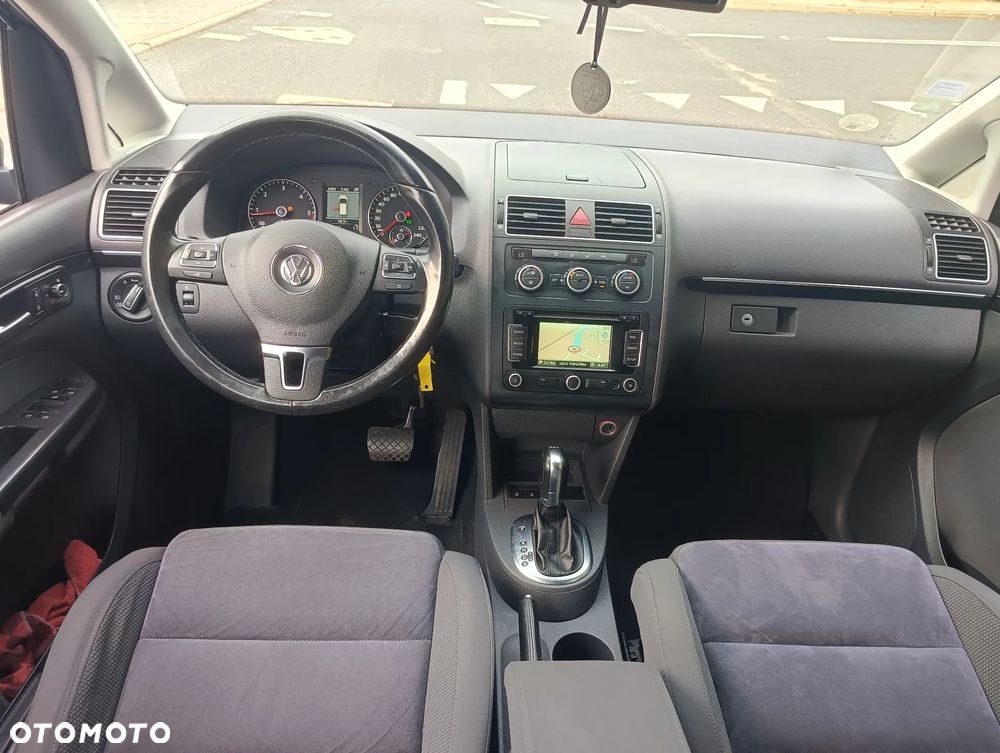 Volkswagen Touran 1.6 TDI DPF BlueMotion Technology DSG Comfortline - 17
