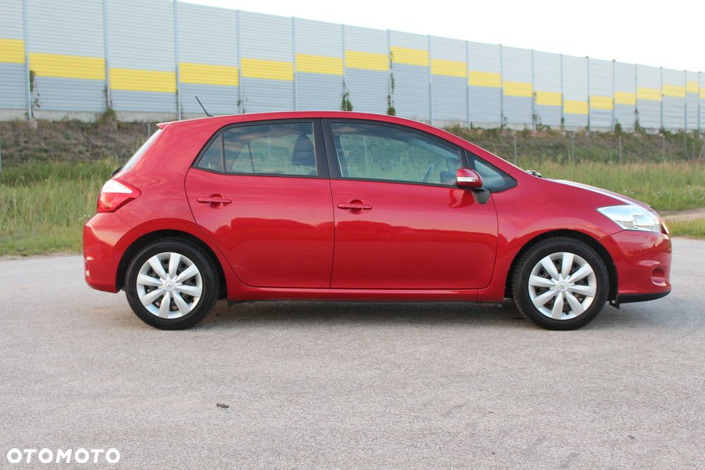Toyota Auris - 4
