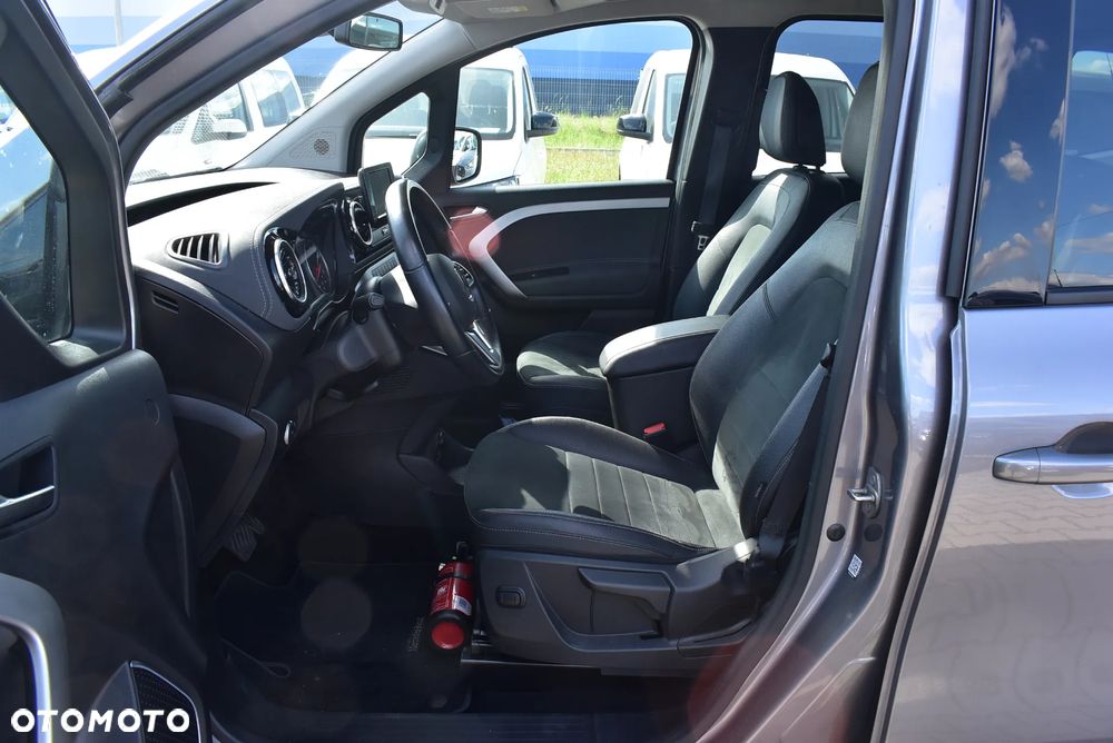 Mercedes-Benz Klasa T 180 d Progressive - 11