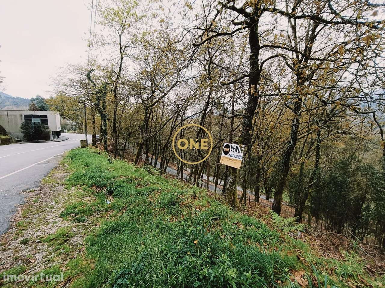 Construir no centro de Terras de Bouro - Grande imagem: 3/8