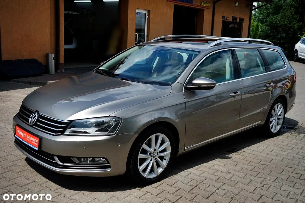 Volkswagen Passat - 2