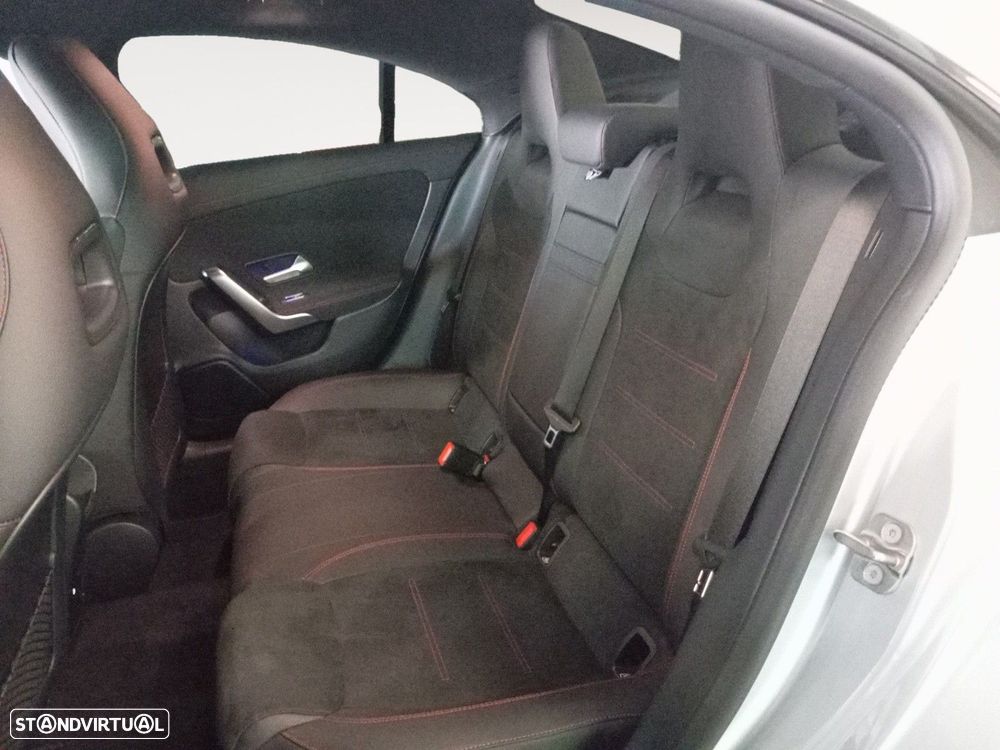 Mercedes-Benz CLA 250 - 14