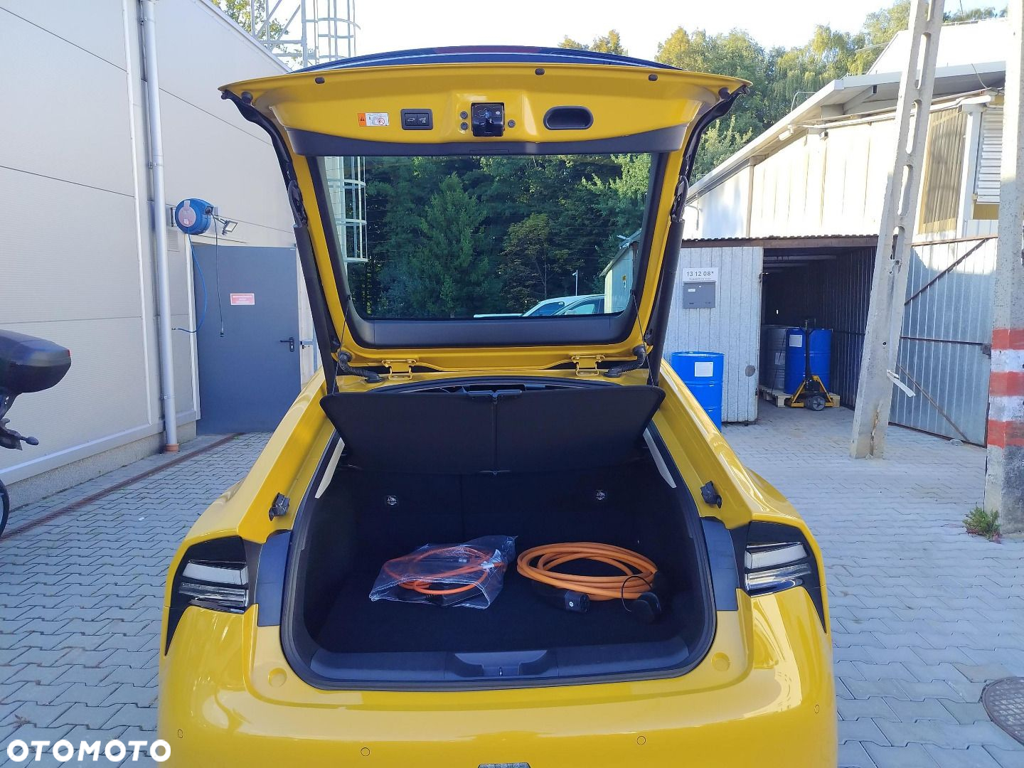 Toyota Prius - 12