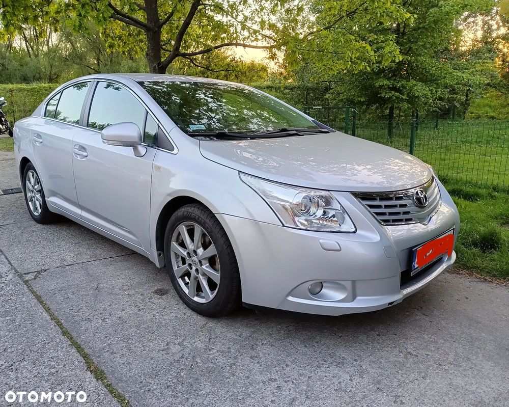 Toyota Avensis 1.8 Sol plus - 1