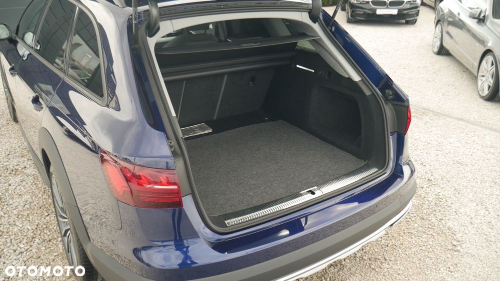 Audi A4 Allroad - 36