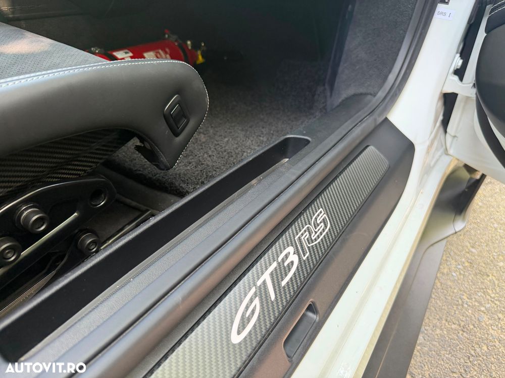 Porsche 911 - 16