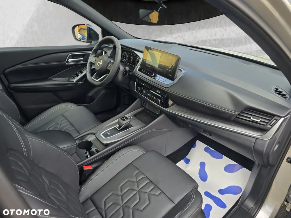 Nissan Qashqai 1.3 DIG-T MHEV Xtronic Tekna - 17