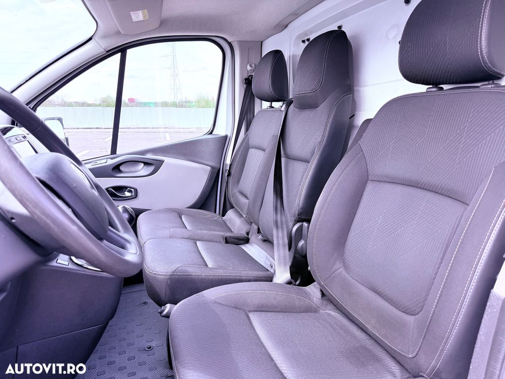 Renault Trafic ENERGY Start & Stop Combi L1H1 Expression - 24