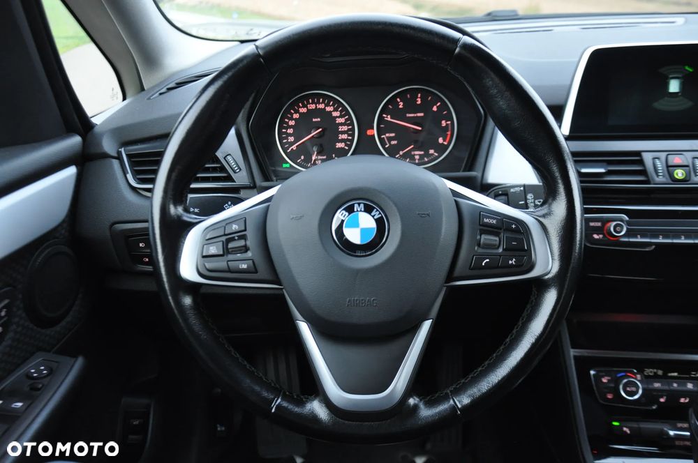 BMW Seria 2 220d Gran Tourer Advantage - 32