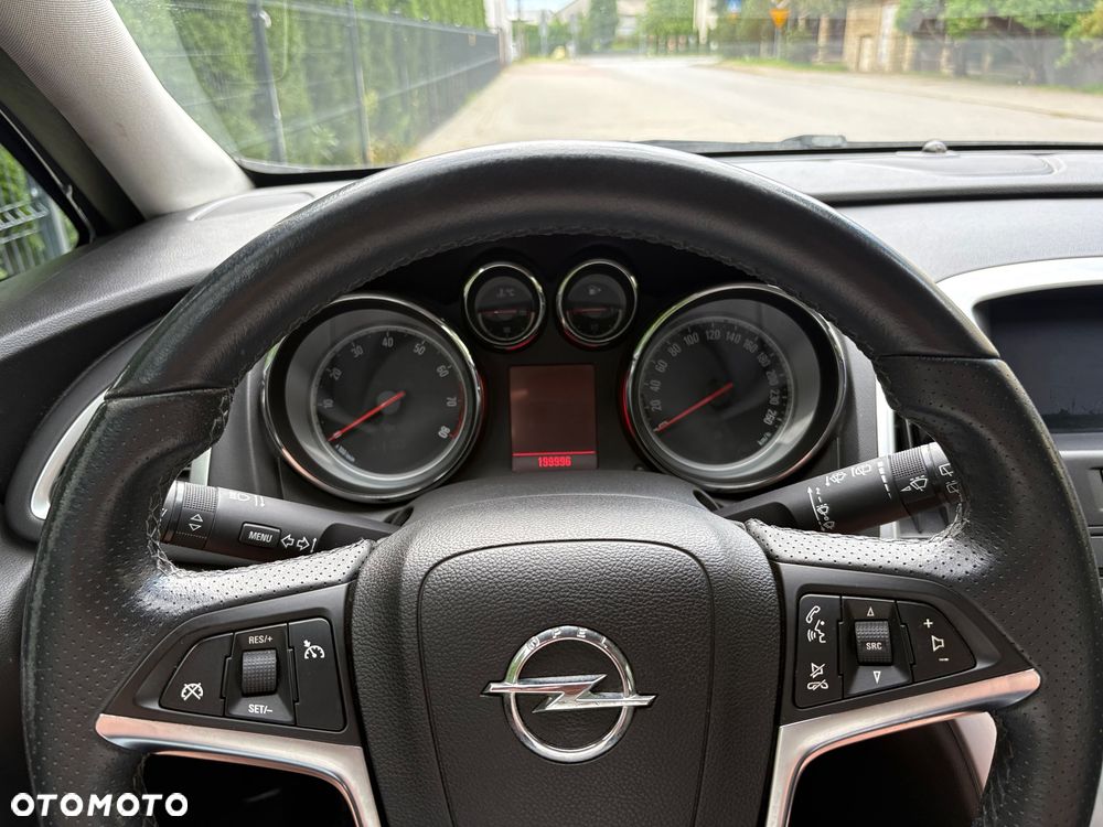 Opel Astra 1.6 T Sport - 12