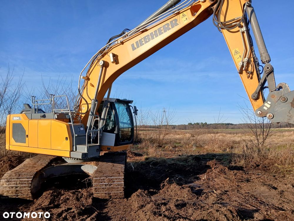 Liebherr R924 - 2