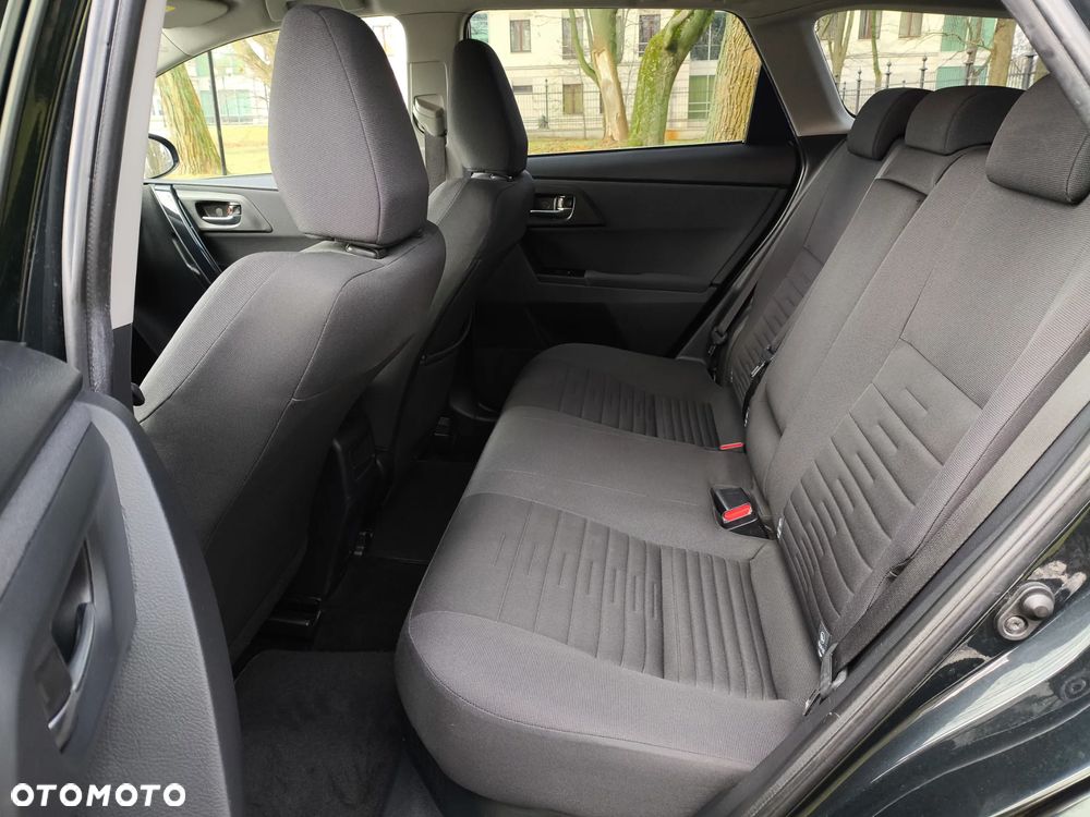 Toyota Auris - 27