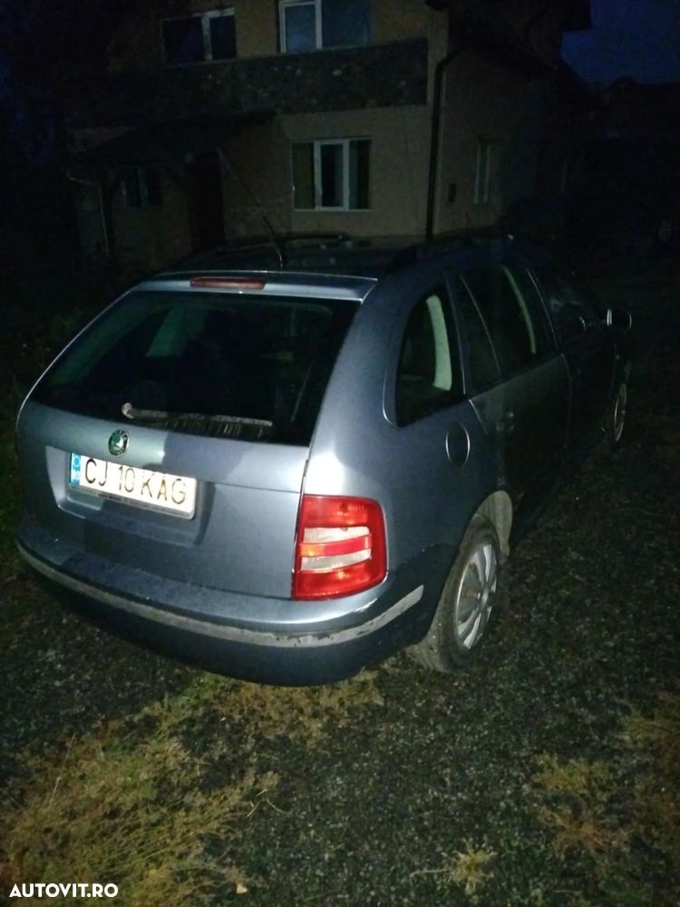 Skoda Fabia Combi 1.4 Comfort - 4