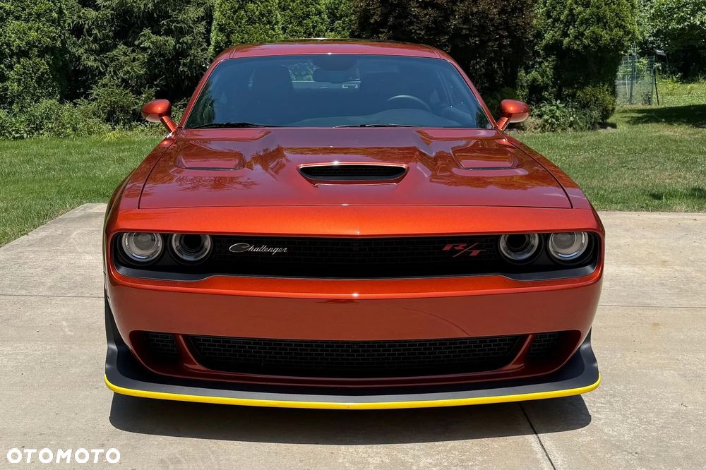 Dodge Challenger - 4