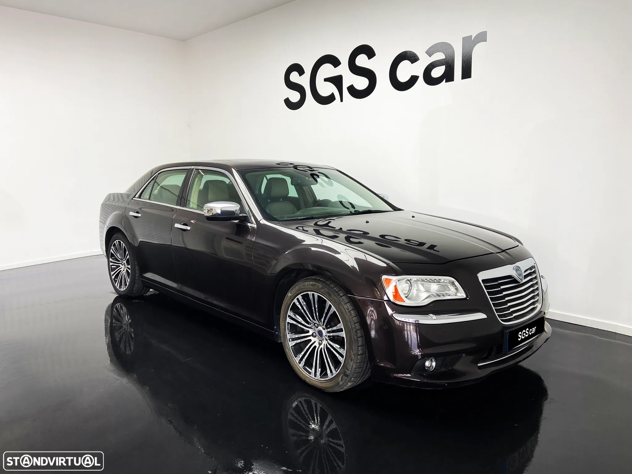 Lancia Thema 3.0 V6 M-Jet Executive - 6