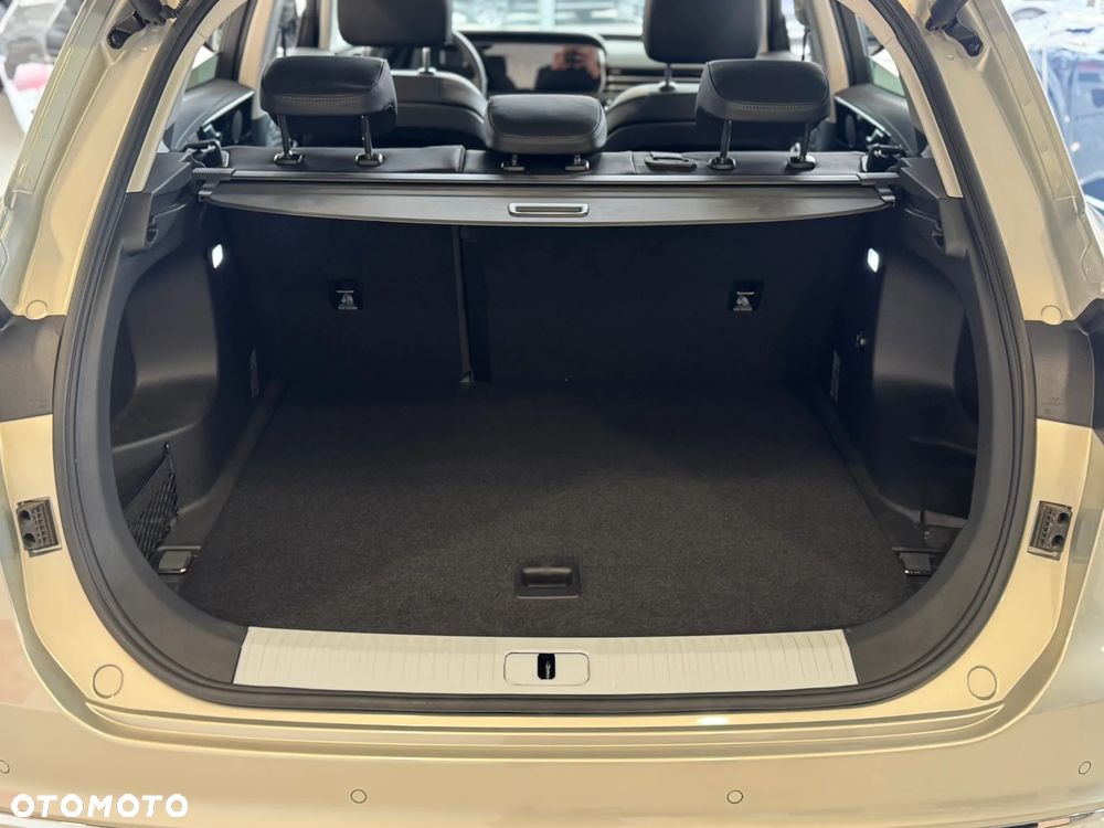 Hongqi HS5 2.0T AWD - 15