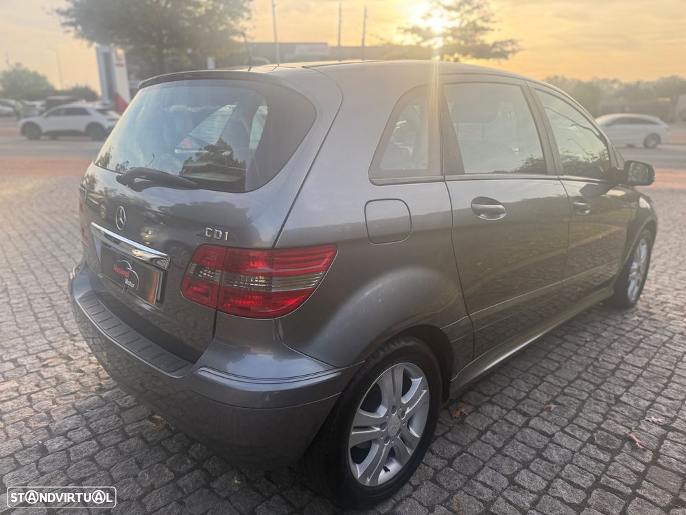 Mercedes-Benz B 180 CDi - 5