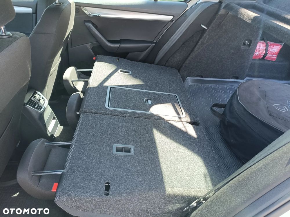 Skoda Octavia 1.4 TSI Ambition - 25