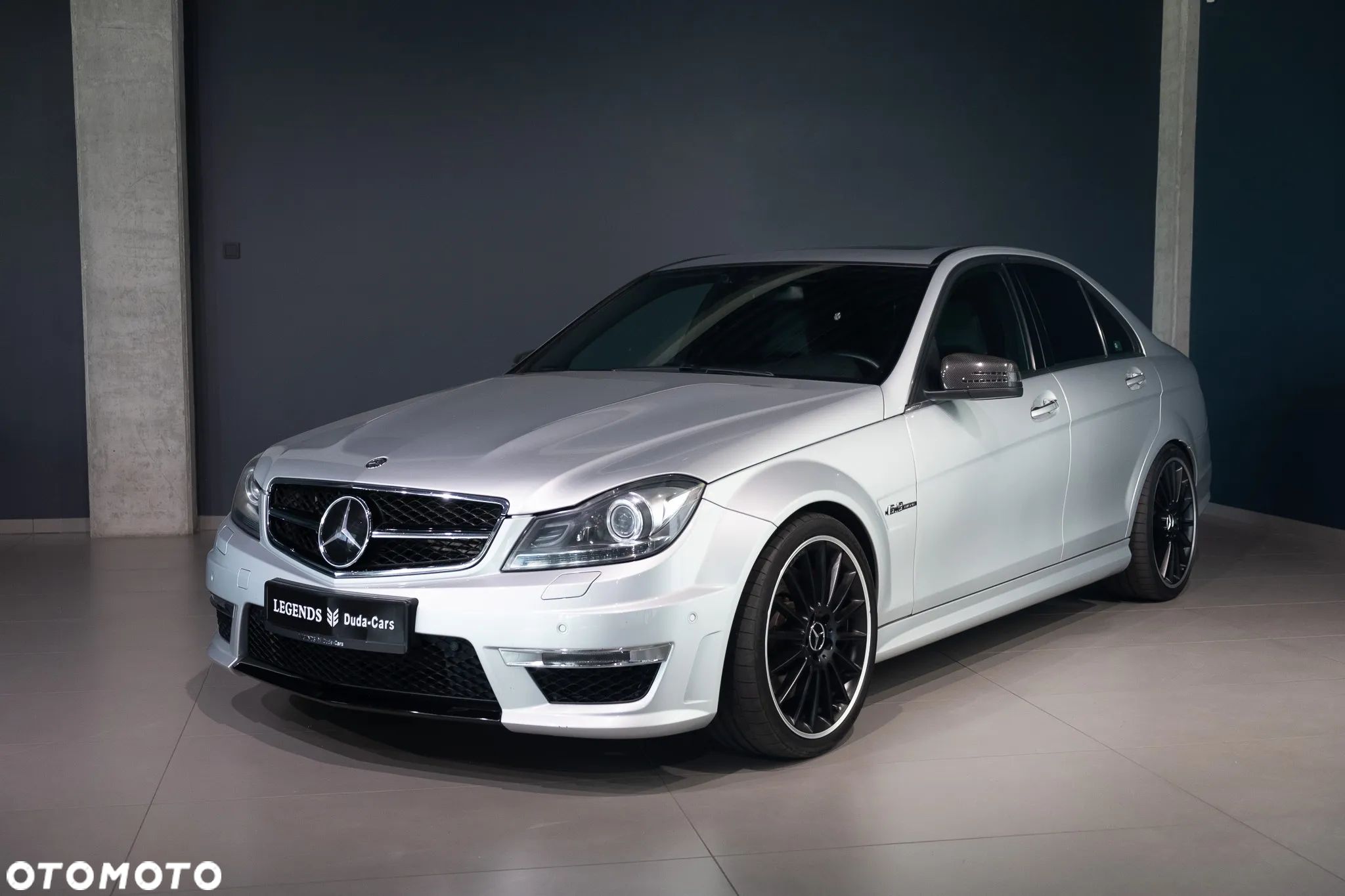 Mercedes-Benz Klasa C 63 AMG AMG SPEEDSHIFT MCT AMG Performance Package - 1