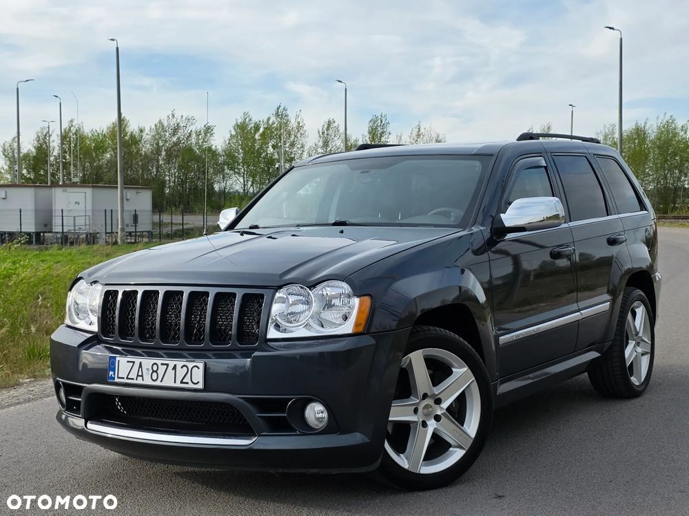 Jeep Grand Cherokee - 1