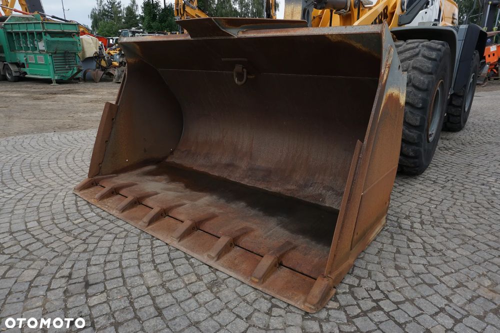 Liebherr L566 XPower - 9