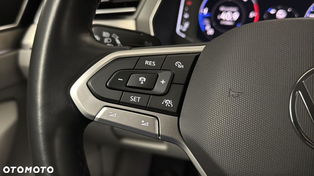 Volkswagen Passat 2.0 TDI SCR DSG Elegance - 29