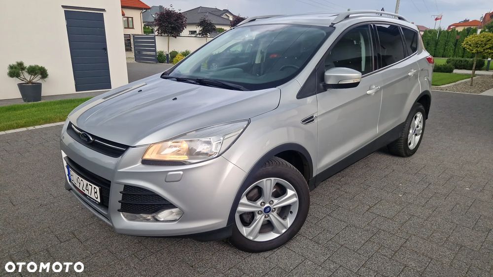Ford Kuga 1.6 EcoBoost 2x4 Titanium - 1