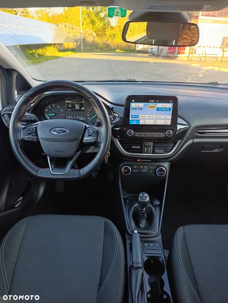 Ford Fiesta - 23