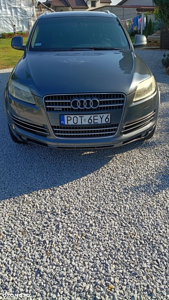 Audi Q7 - 8