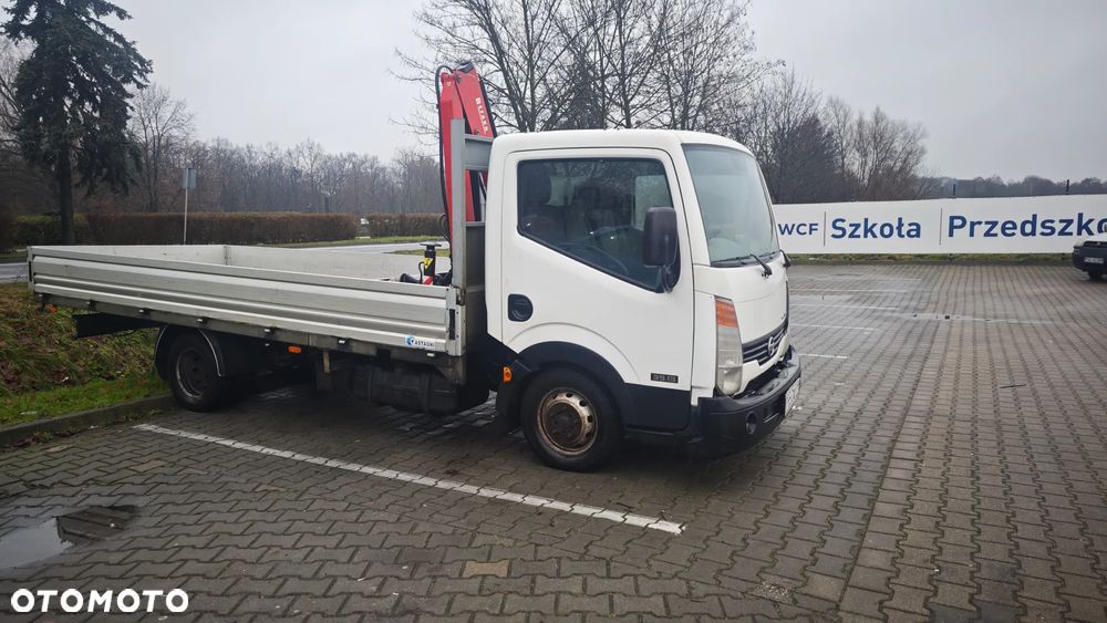 Nissan Cabstar - 1