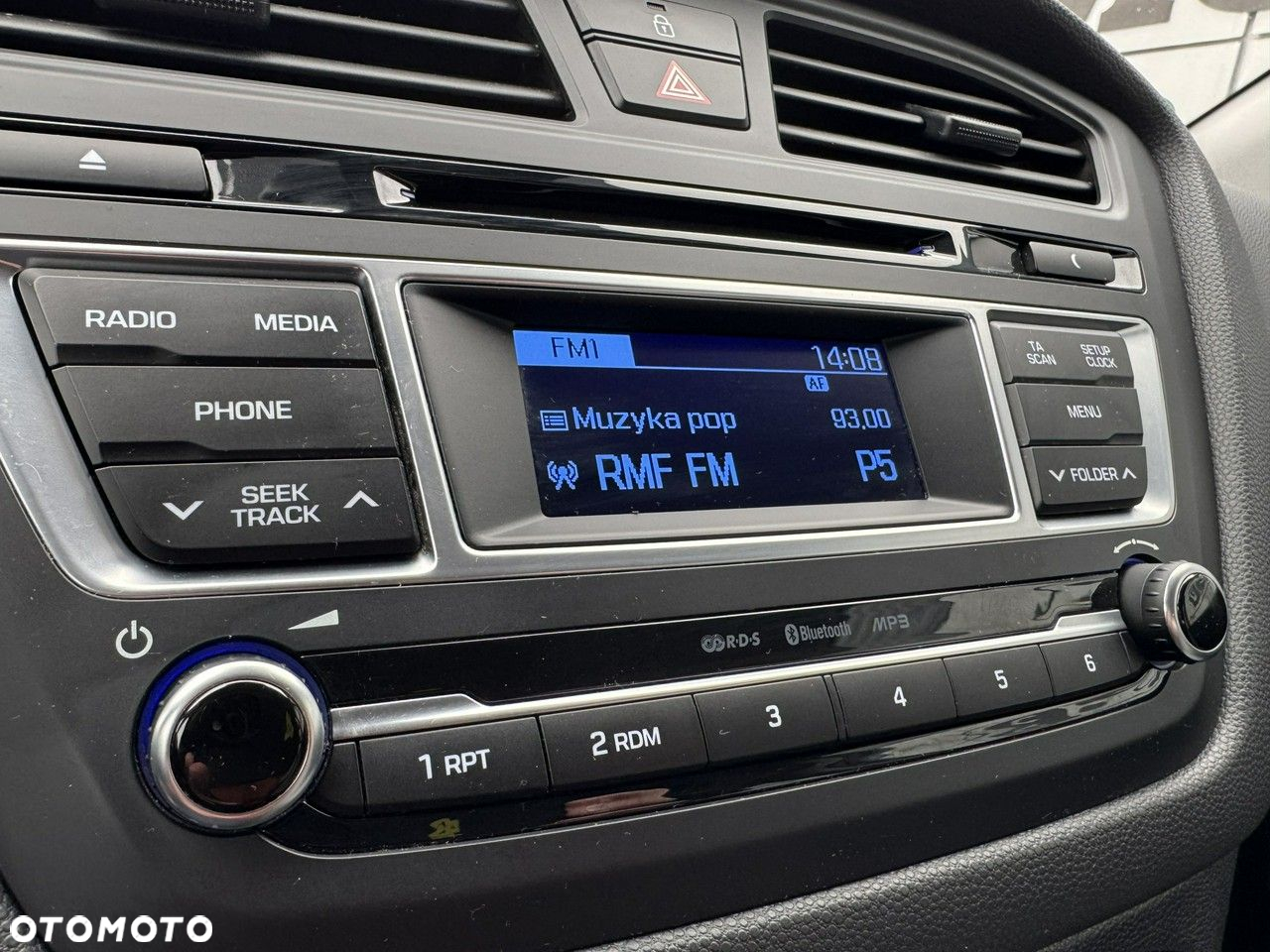 Hyundai i20 - 17