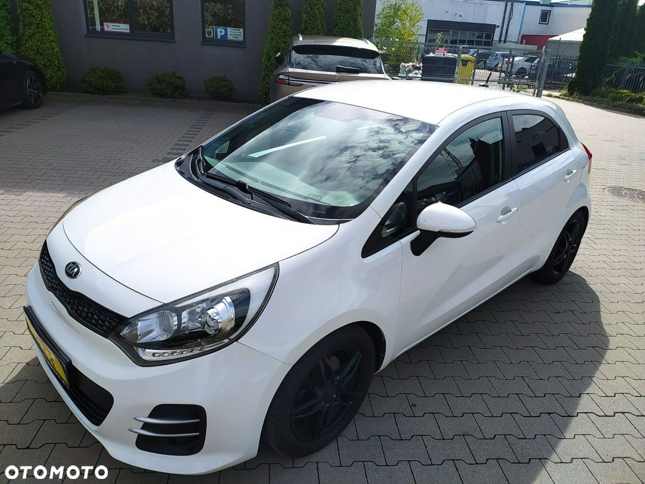 Kia Rio - 2