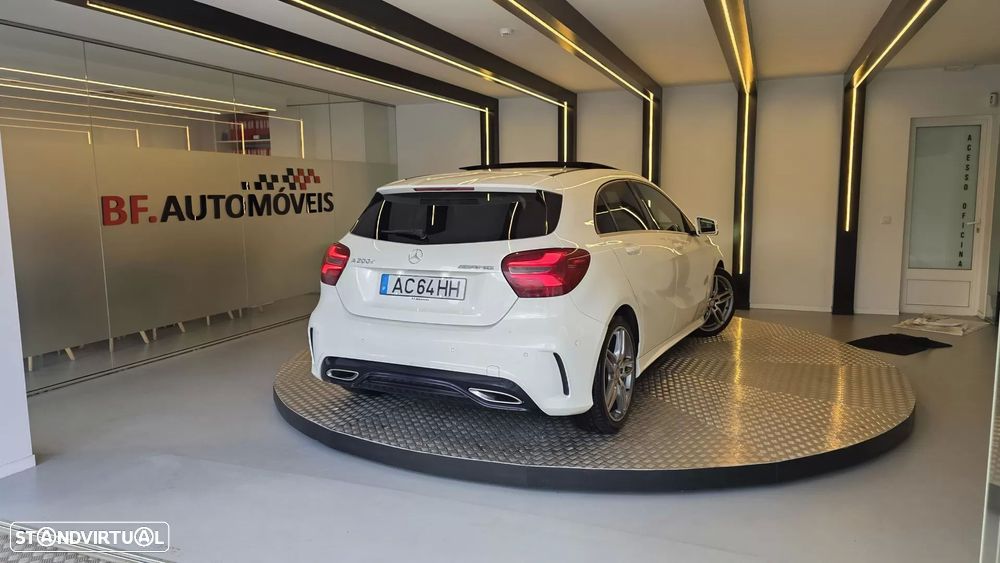 Mercedes-Benz A 200 d AMG Line - 17