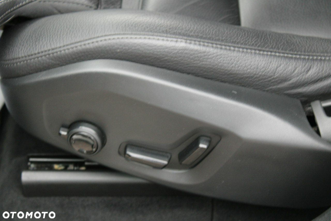 Volvo XC 60 - 18