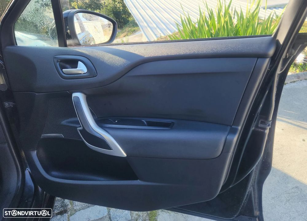 Citroën DS4 1.6 e-HDi So Chic - 14