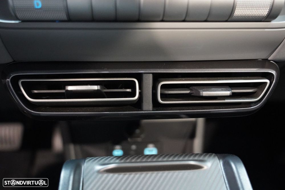 BYD Dolphin Surf 43.2 kWh Comfort - 23