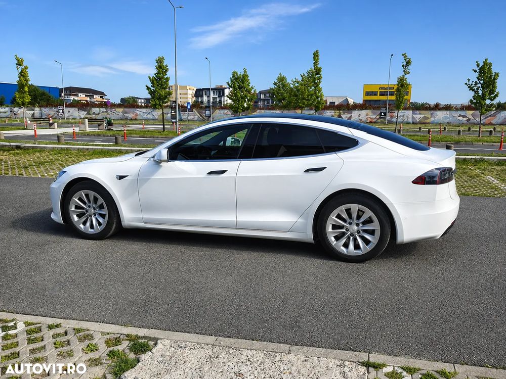 Tesla Model S Long Range - 2