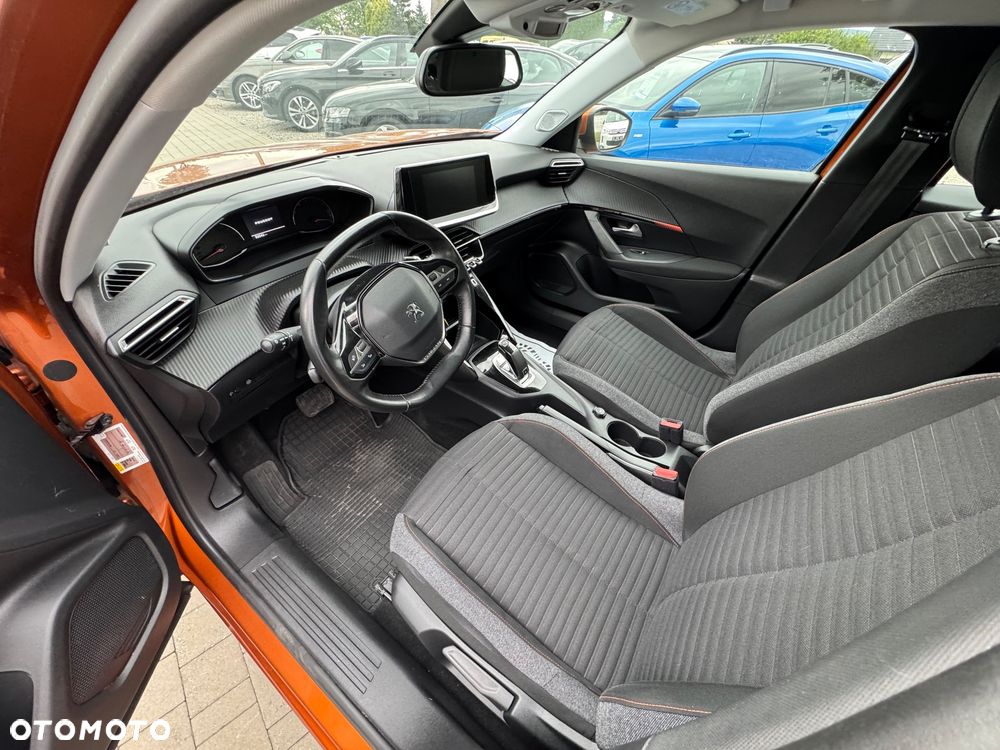 Peugeot 2008 1.2 PureTech Active S&S EAT8 - 15
