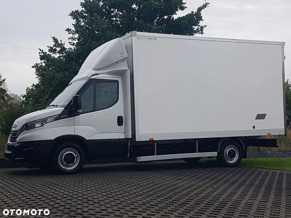 Iveco DAILY KONTENER 8EP KLIMA 4,23x2,24x2,25 3,0-160KM 35S16 KRAJOWY MANUAL 6-BIEGÓW - 37