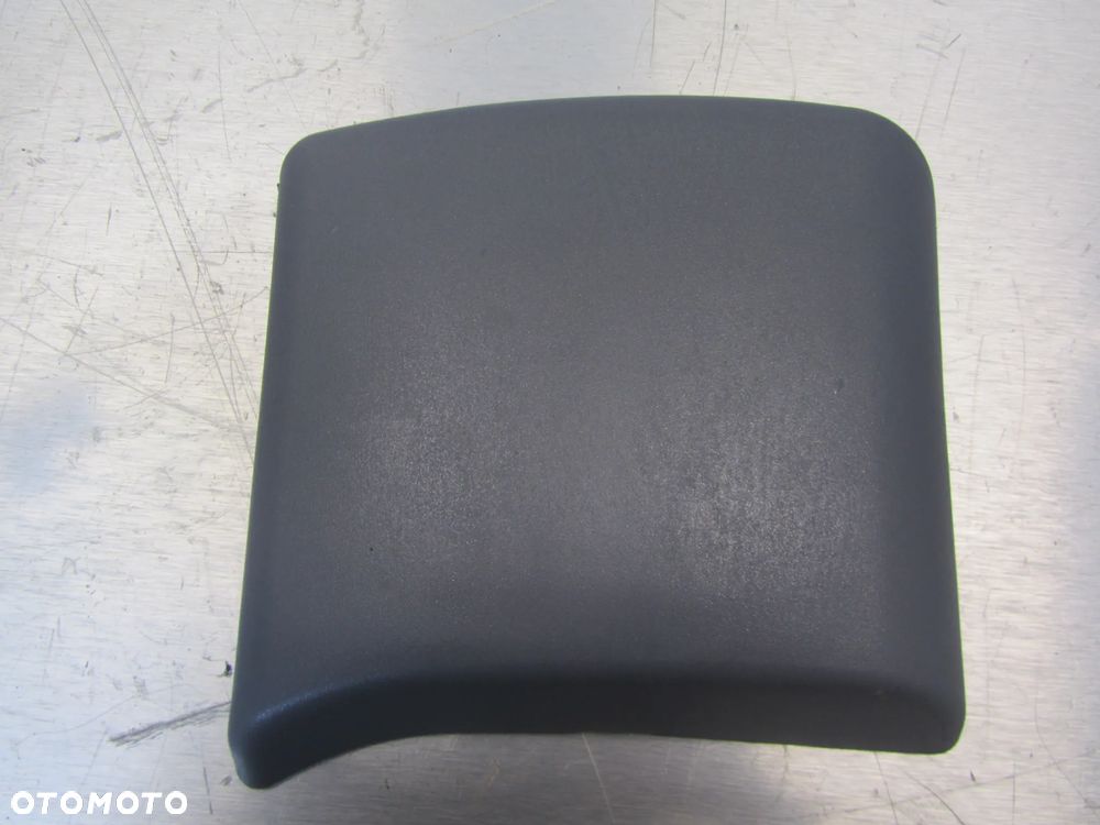 Renault Trafic-Vivaro 01-14 listwa na słupek prawy bok x5 - 1