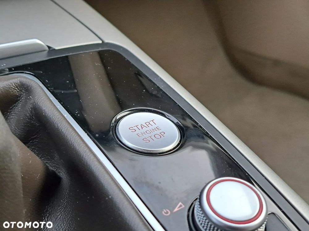 Audi A6 Avant 2.0 TDI Ultra DPF - 33