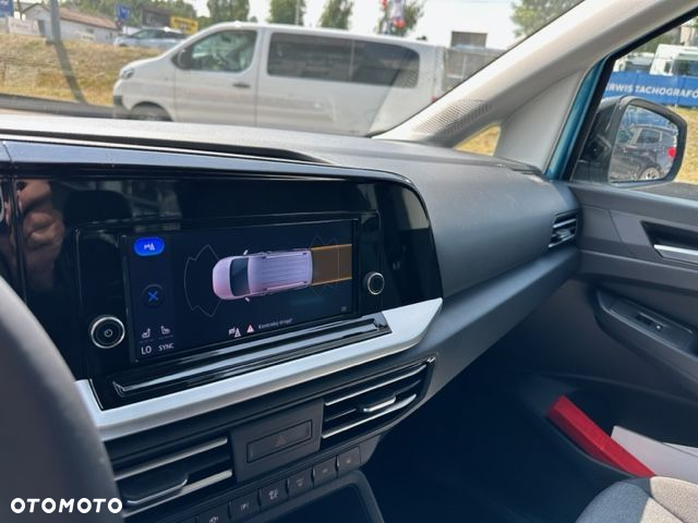 Ford Tourneo Connect Grand - 13